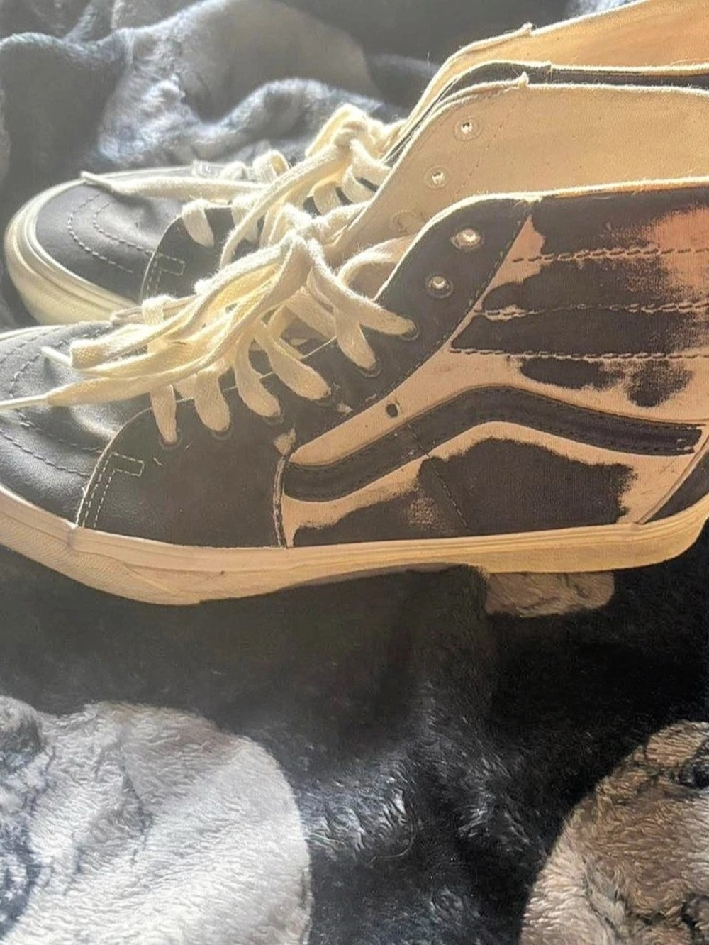 Vans Sk8-Hi High Top Sneakers Black & White US 9.0 M / 10.5 W